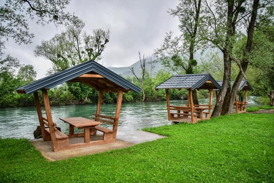 Bungalovi Kljuc Εξωτερικό φωτογραφία
